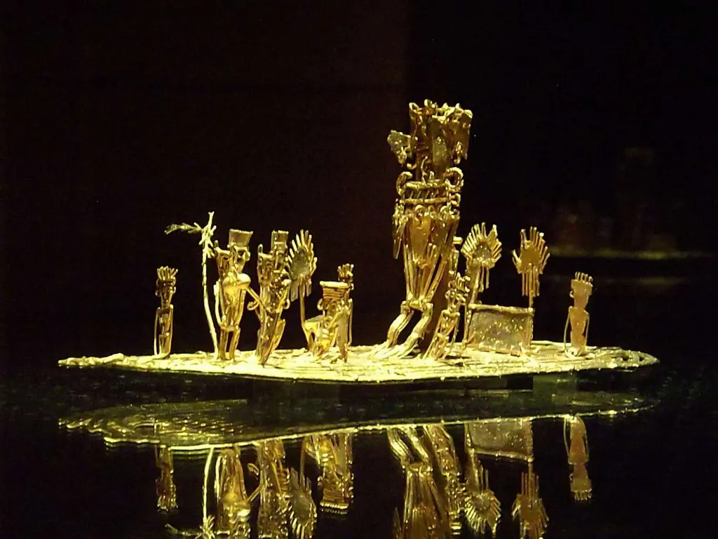Golden statue of El Dorado
